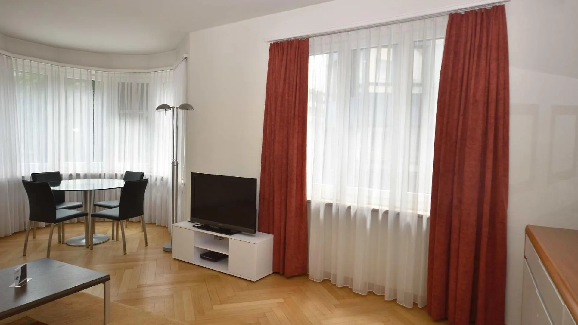 Spacious 1Br Near Lake And Opera - Mill 3 11 Zurich 0*,  Switzerland